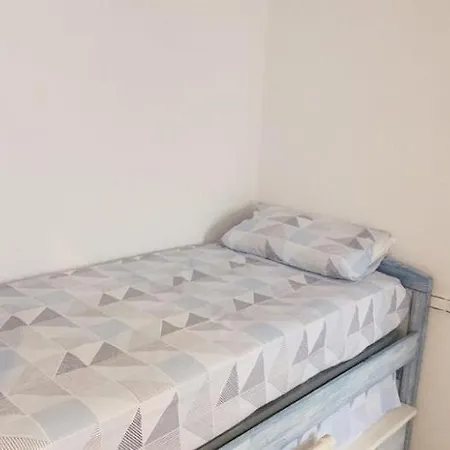 Partial Ocean View 3 Bed - 100 M From The
